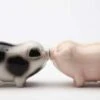 Kissing Passion Piggies Collectible Salt & Pepper Shaker Set -KitchenAid Shop 219OCsvTfmL