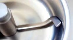 Lello 4080 Musso Lussino 1.5-Quart Ice Cream Maker, Stainless - 110/120V 60 HZ -KitchenAid Shop 219WbnFKGsL