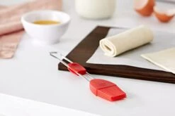 Dr. Oetker Basting Brush Flexxibel Of Silicone 3,7 Cm In Red, 26.5 X 3.7 X 2 Cm -KitchenAid Shop 31BMyjbTxjL
