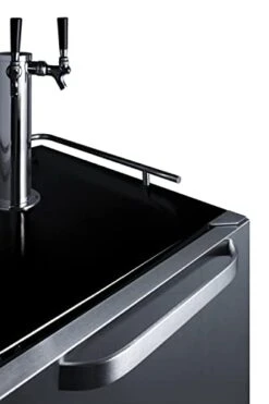 Summit Appliance SBC696OSTWIN 24" Wide Built-In Outdoor Kegerator, 6.04 Cu.ft Capacity, Full-Sized Beer Dispenser, Weatherproof, Full-Sized Beer Dispenser, Automatic Defrost, Digital Thermostat -KitchenAid Shop 31a8XpbFY7L