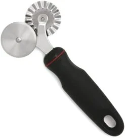 Grip-EZ Pastry/Ravioli Wheel, Black -KitchenAid Shop 31ae38yNhkL. AC