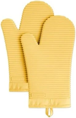 KitchenAid Ribbed Soft Silicone Oven Mitt Set, 7"x13", Milkshake 2 Count -KitchenAid Shop 31f8CQ0pvtL. AC