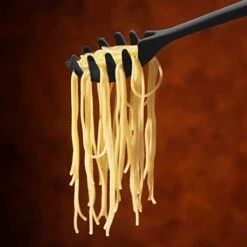 Silicone Pasta Fork (11.2"), High Heat Resistant To 480°F, Food Grade Pasta Spoon, BPA Free, Spaghetti Strainer & Server Spoon (Black, Noodle Spoon) -KitchenAid Shop 411BXBtKcVL