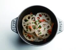 Staub Taub 40511-560 La Cocotte De Gohan Grenadine Red, S, 4.7 Inches (12 Cm), Rice Pot, 1 Cup, Cast Iron, Enameled Pot, Rice Cooker, Authentic Japanese Product -KitchenAid Shop 411h8vjuEXL