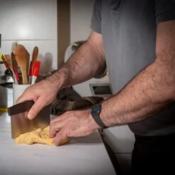 Dough Scraper Stainless Steel Bench Scraper Bread Cake Pastry Pizza Food Cutter (Red) -KitchenAid Shop 416RiAp1BYL