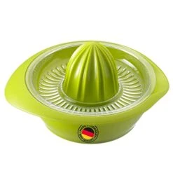Westmark 3091227A Limetta Manual Citrus Press Juicer With Strainer And Bowl Non-Slip, 0.5 L/17 Ounce Capacity, Apple Green