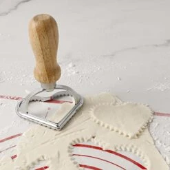 Pasta Cutter,Ravioli Cutter Set, Ravioli Stamp Maker Cutter With Pasta Cutter Wheel,Mini Rolling Pin - Great For Ravioli, Pasta, Dumpling Lasagna, Stamping Stamps -KitchenAid Shop 41EnOgGoPHL