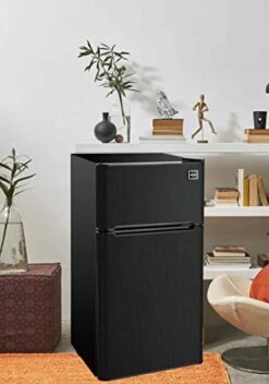 RCA RFR469 2 Door Refrigerator/Freezer, 4.6 Cu Ft, Black Stainless Steel, Gunmetal -KitchenAid Shop 41HxduWmTlL