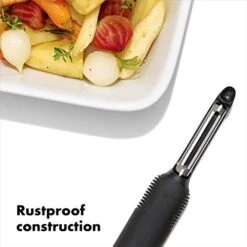 OXO Good Grips Swivel Vegetable Peeler -KitchenAid Shop 41IsePhk3FL
