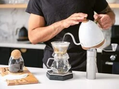 Artisan Electric Gooseneck Kettle, 1 Liter, For Pour Over Coffee, Brewing Tea, LCD Panel, Precise Digital Temperature Selection, Flash Boil And Keep Warm Settings (Pearl All White) -KitchenAid Shop 41Jo82aLimL