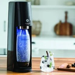 SodaStream E-TERRA Sparkling Water Maker Bundle (Black), With CO2, Carbonating Bottles, And Bubly Drops Flavors -KitchenAid Shop 41LeztvfM1L