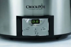 Crock-Pot 6-Quart Countdown Programmable Oval Slow Cooker With Dipper, Stainless Steel, SCCPVC605-S -KitchenAid Shop 41YGrSeZeSL