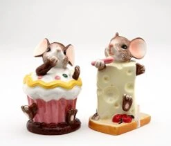 Cosmos Gifts 48514 Fine Ceramic Mice With Cheese & Cupcake Salt And Pepper Shakers Set, 3-5/8" H