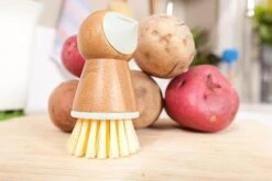 Tater Mate Bamboo Potato Brush With Eye Remover, White