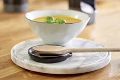 Cole & Mason H822141 Duxford Black/Grey Spoon Rest | Kitchen Organisation, Utensil Holder Rest For Cooking/Wooden/Tea Spoons | Ceramic | (H)20mm X (D)100mm | 2 Year Guarantee 20 Cole & Mason H822141 Duxford Black/Grey Spoon Rest | Kitchen Organisation, Utensil Holder Rest For Cooking/Wooden/Tea Spoons | Ceramic | (H)20mm X (D)100mm | 2 Year Guarantee -KitchenAid Shop 41yrkM9I4AL