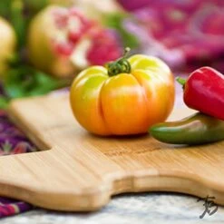 Exas State Shaped Bamboo Serving & Cutting Board -KitchenAid Shop 513ExGjdbaL