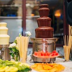 [200 PCS] 6 Inch Bamboo Skewers, Premium Wooden Skewers Without Splinters, Skewers For Grilling, BBQ, Appetizer, Fruit Kabobs, Chocolate Fountain, Cocktail Toothpicks, And Food Skewer Sticks. -KitchenAid Shop 51D0zmMS4rL