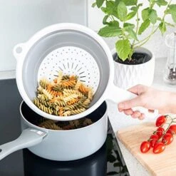 Pop & Store 2 Pack Collapsible Food Colander With Handle, Set Includes 16.5cm & 24cm, White And Grey, Plastic -KitchenAid Shop 51NwWenXVJL