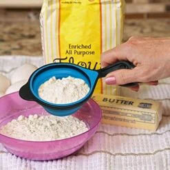 Collapsible 8 Piece Measuring Cup And Spoon Set - Portable Food Grade Silicone For Liquid And Dry Ingredients -KitchenAid Shop 51PoHGqRPIL