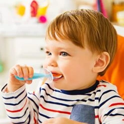 Munchkin ® Silicone Scoop™ Trainer Spoons With Choke Guard For Baby Led Weaning, 4 Count, Blue/Green -KitchenAid Shop 51QKPbg4Z8L