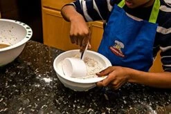 Kids Cookware - 6-Piece Measuring Cup Set I Real Utensils, Dishwasher Safe, BPA-Free I Color-Coded Sizes, Easy-Fill Shape -KitchenAid Shop 51bNLnjTDCL