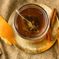 Harney & Sons And Sons Hot Cinnamon Spice, Bag Of 50 Sachets, Black Tea W/Orange Pieces And Cloves (Pack Of 1) (Packaging May Vary) 8 Harney & Sons And Sons Hot Cinnamon Spice, Bag Of 50 Sachets, Black Tea W/Orange Pieces And Cloves (Pack Of 1) (Packaging May Vary) -KitchenAid Shop 51cgDwX8NjL