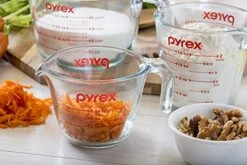 Pyrex 3 Piece Glass Measuring Cup Set, Includes 1-Cup, 2-Cup, And 4-Cup Tempered Glass Liquid Measuring Cups, Dishwasher, Freezer, Microwave, And Preheated Oven Safe, Essential Kitchen Tools -KitchenAid Shop 51eZbioS31L