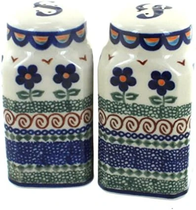 Ish Pottery Tara Large Salt & Pepper Shakers 5 Ish Pottery Tara Large Salt & Pepper Shakers - Image 3