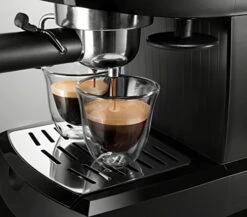 De'Longhi EC155 15 Bar Espresso And Cappuccino Machine, Black -KitchenAid Shop 51ipxH4BuoL