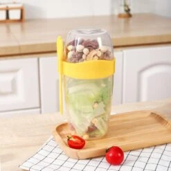 Convenient And Secure Double-Layer Salad Cup With Large Capacity, Built-in Dressing Container, And Leak-Proof Sealed Compartment (red) -KitchenAid Shop 51jta7o9IpL