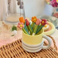 Ceramic Soup Spoons,Tulip Flowers Ceramic Coffee Spoon Heat-Resistant Tulip Shaped Espresso Stirring Tool Scoop Ceramic Dessert Spoon(Flower,Orange) -KitchenAid Shop 51mOM61cy5L