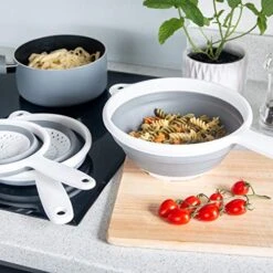 Pop & Store 2 Pack Collapsible Food Colander With Handle, Set Includes 16.5cm & 24cm, White And Grey, Plastic -KitchenAid Shop 51uFtD7Gi5L