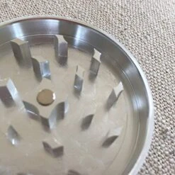 2.5 Inch Matte Kitchen Crusher White With Pink Moon Manual Crusher – 4 Piece Large Crusher With Cleaning Scraper -KitchenAid Shop 51vTlxhEtBL