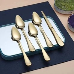 Gold Grapefruit Spoons 5 Pieces Set, 4 Stainless Steel Grapefruit Spoon And 1 Grapefruit Knife With Titanium Plating, Grapefruit Utensil Set, Serrated Edges Spoon Pack Of 5 (Gold) -KitchenAid Shop 51vmGgXOC9L