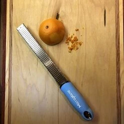 Microplane Premium Classic Zester Grater 2 Pack (Blue Grotto And Rouge Red) -KitchenAid Shop 51zn83BDwhS