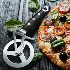 ALSTRONG - Pizza Wheel - The Orbit Razor Pizza Wheel & Cutter - High-Carbon, Heavy-Duty Stainless Steel - G10 Handle - W/Cover -KitchenAid Shop 61cSLJSY5UL