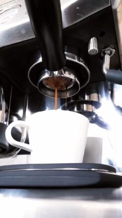 Normcore Coffee Scale, Espresso Scale, Pour Over Coffee Scales With Backlit LCD Display And Protective Case - Digital Kitchen Scale - 2000g/0.1g High Accuracy Precision Multifunction Scale -KitchenAid Shop 61xBIAFpBCL